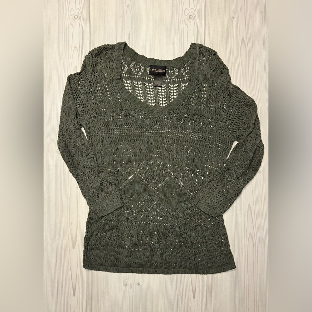 Absolutely Green V-Neck Sweater with Intricate Knit